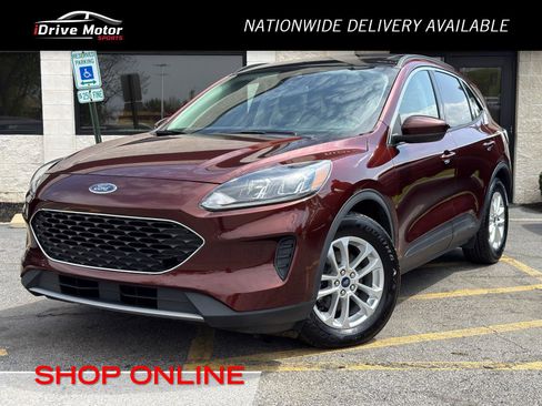 Used 2021 Ford Escape SE w/ Cold Weather Package FWD image 1