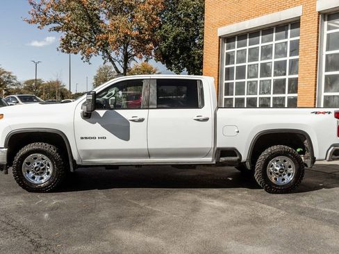Used 2023 Chevrolet Silverado 3500 LT w/ Convenience Package image 32