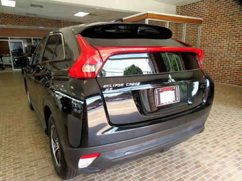 Used 2020 Mitsubishi Eclipse Cross ES image 6