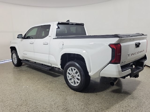 Used 2026 Toyota Tacoma SR5 AWD/4WD image 7