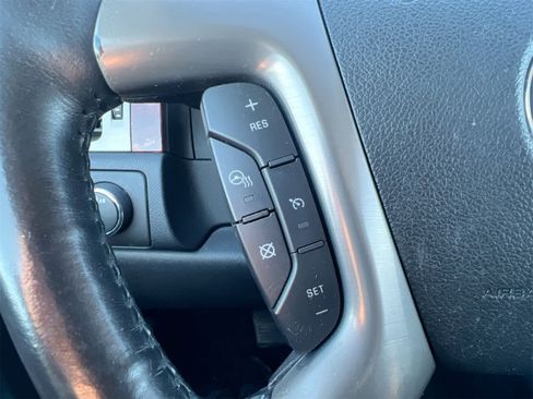 Used 2012 GMC Yukon SLT w/ SLT Chrome Package image 23