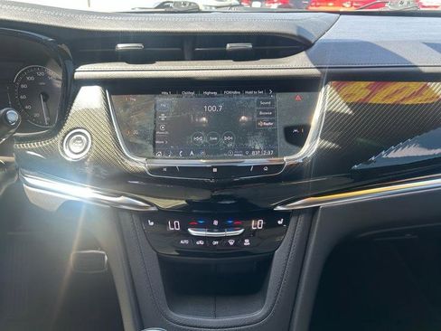 Used 2021 Cadillac XT6 Sport AWD/4WD image 12