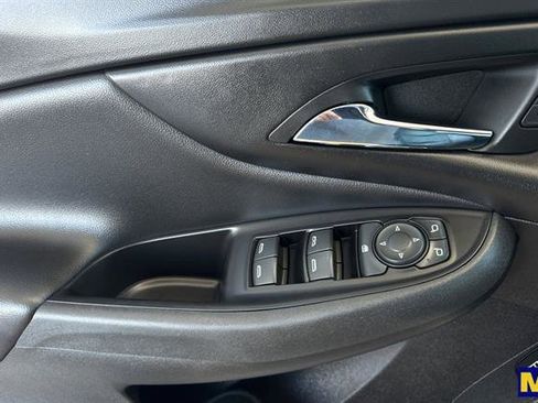 Used 2018 Chevrolet Volt Premier w/ Driver Confidence Package image 11