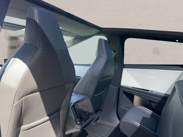 Used 2024 Tesla Cybertruck AWD Crew Cab image 5
