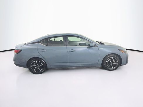 Used 2025 Nissan Sentra SV FWD image 10