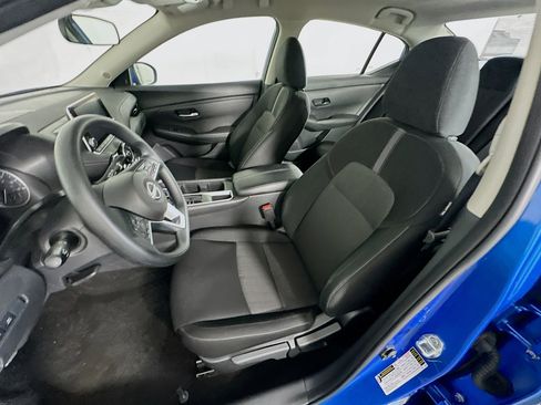 Used 2025 Nissan Sentra SV FWD image 13