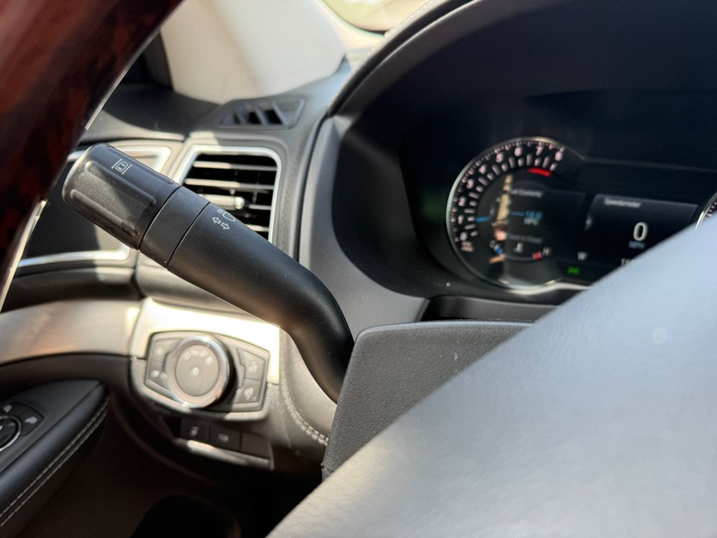 Used 2018 Ford Explorer Platinum AWD/4WD image 20