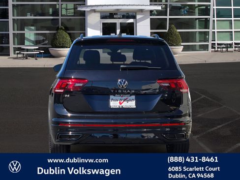 Certified 2023 Volkswagen Tiguan SE R-Line FWD image 5