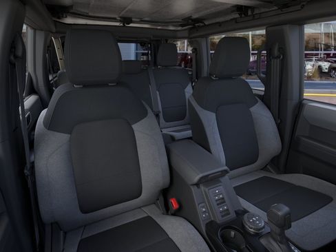 New 2026 Ford Bronco 4-Door AWD/4WD image 11
