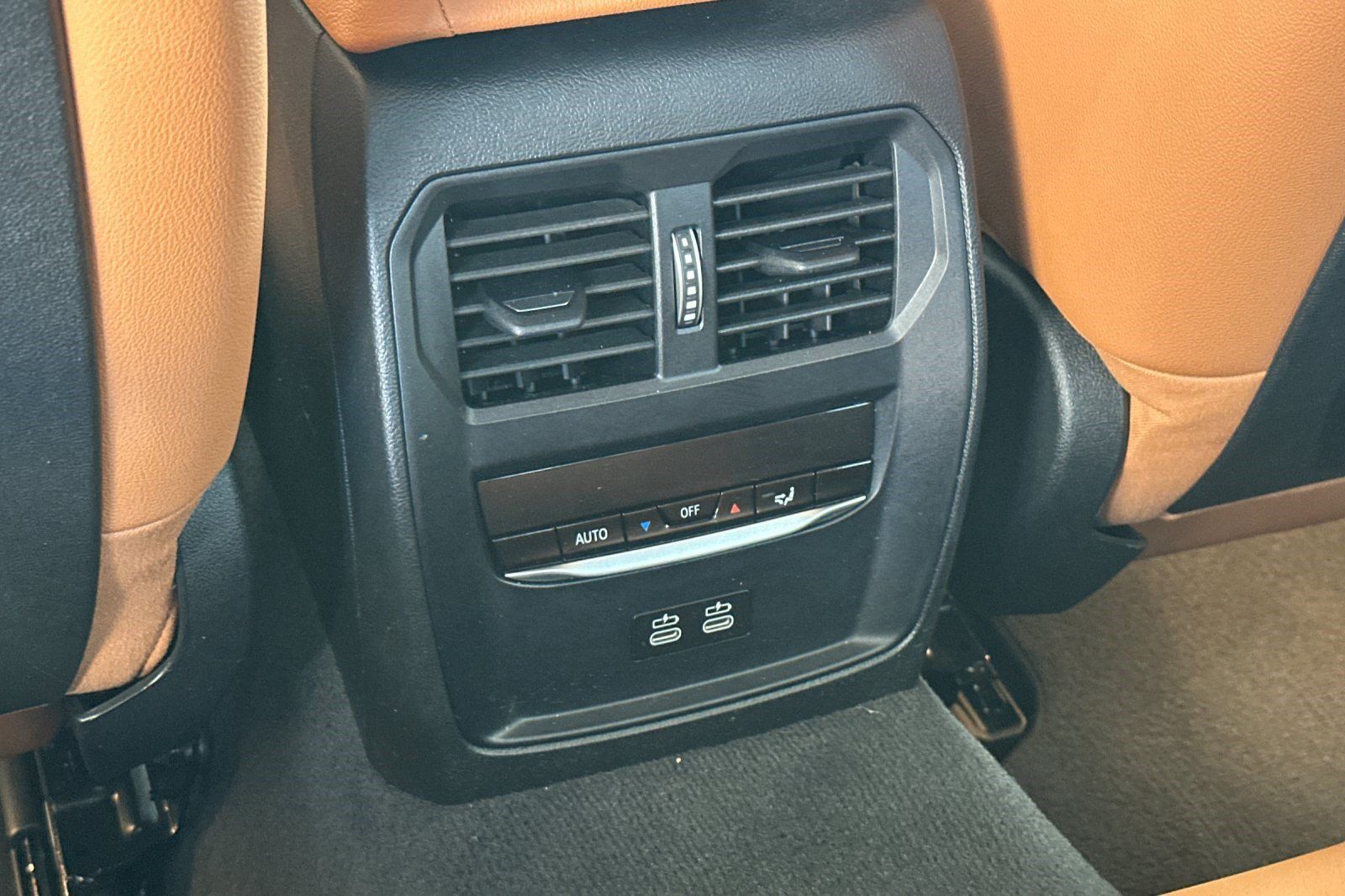Certified 2024 BMW i4 eDrive35 w/ Convenience Package RWD image 16