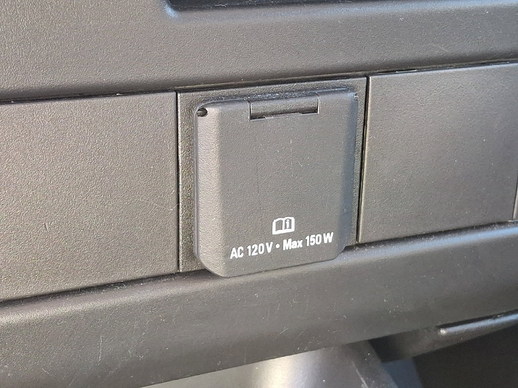 Used 2025 GMC Savana 2500 w/ Driver Convenience Package RWD image 27