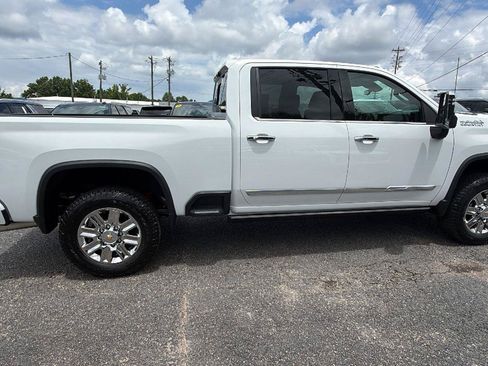 New 2026 Chevrolet Silverado 2500 High Country w/ High Country Premium Package AWD/4WD image 8