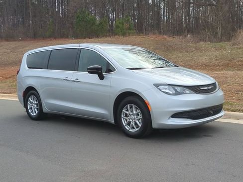 New 2026 Chrysler Voyager LX image 15