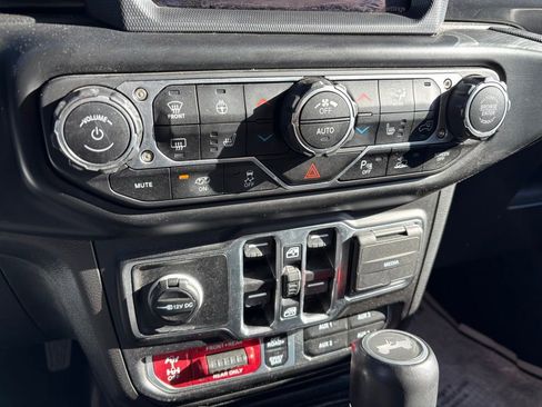 Used 2023 Jeep Wrangler Unlimited Rubicon 392 w/ Xtreme Recon 35" Tire Package image 16