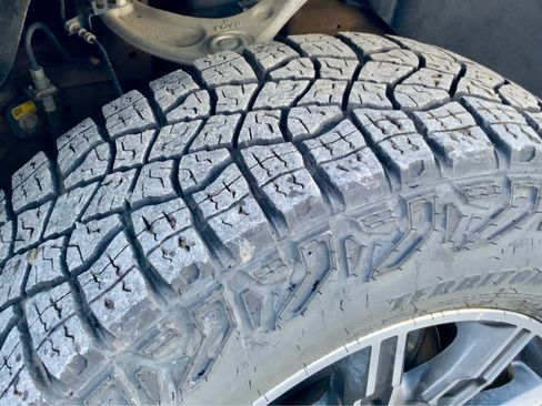 Used 2024 GMC Sierra 1500 AT4 w/ Technology Package image 20