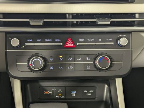 New 2026 Hyundai Tucson SE image 19