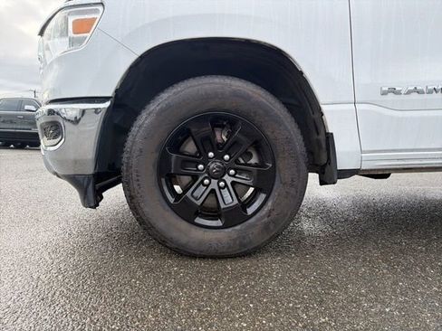 Used 2024 RAM 1500 Laramie AWD/4WD image 17