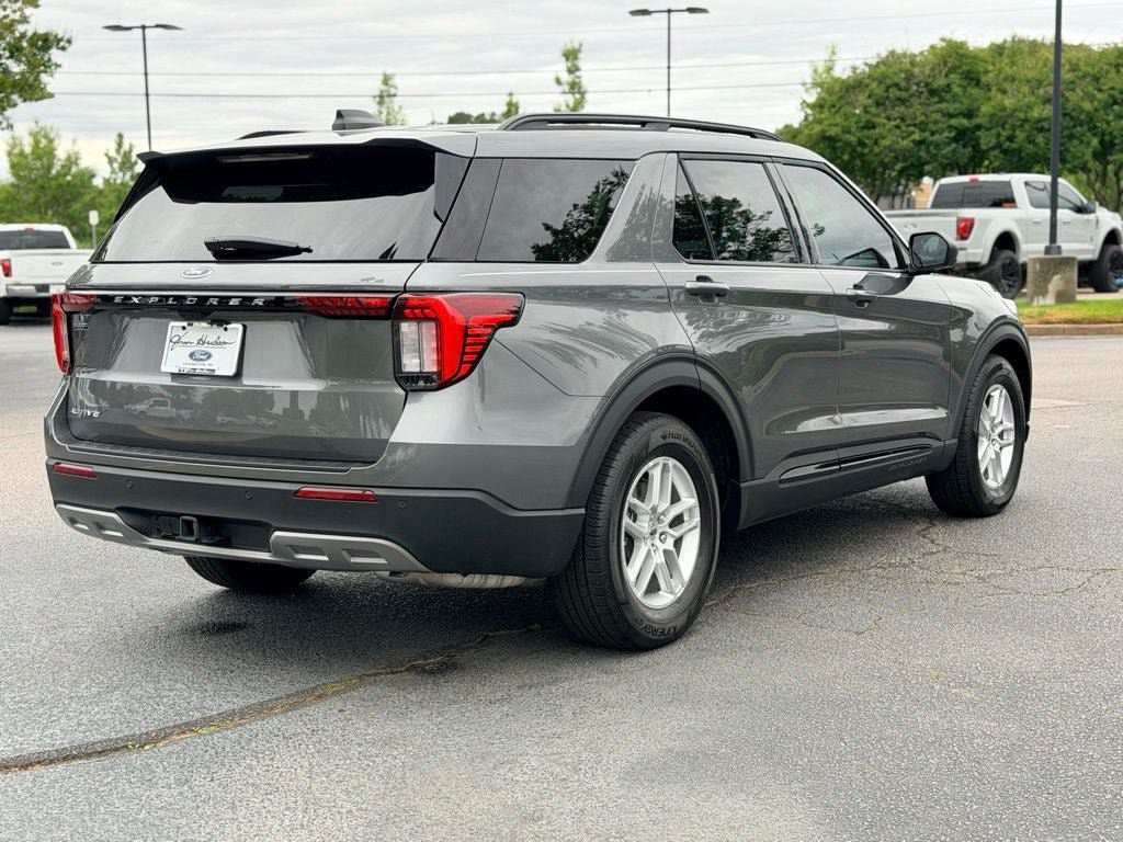 New 2026 Ford Explorer Active w/ Active Comfort Package RWD image 4