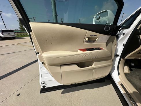Used 2012 Lexus RX 350 FWD w/ Premium Pkg image 30