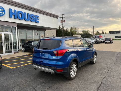 Used 2019 Ford Escape SEL FWD image 10