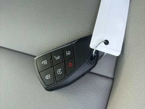 New 2026 Chevrolet Suburban LT w/ Comfort Package AWD/4WD image 19