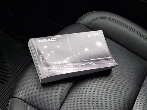 Used 2024 GMC Sierra 1500 SLT AWD/4WD image 26