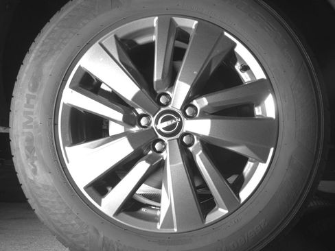 Used 2025 Nissan Pathfinder SV image 12