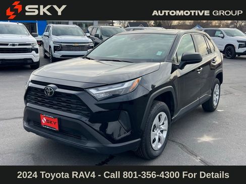 Used 2024 Toyota RAV4 LE image 2