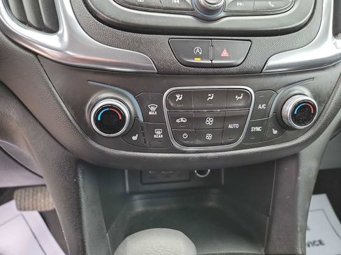 Used 2024 Chevrolet Equinox LT AWD/4WD image 19