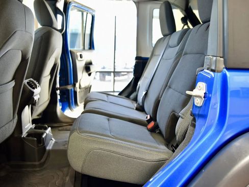 Used 2024 Jeep Wrangler Willys image 20