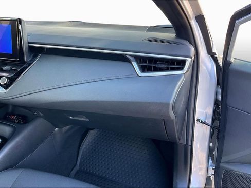 Used 2023 Toyota Corolla SE image 18