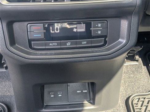 New 2026 Volkswagen Atlas SE image 15