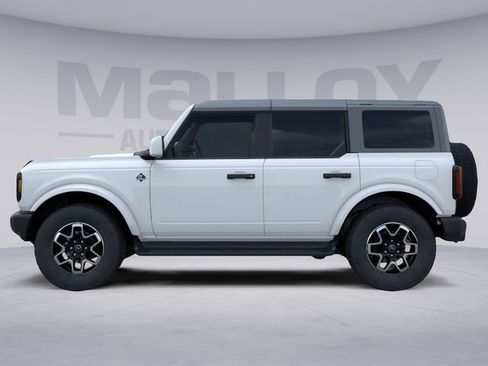 New 2026 Ford Bronco Outer Banks AWD/4WD image 3