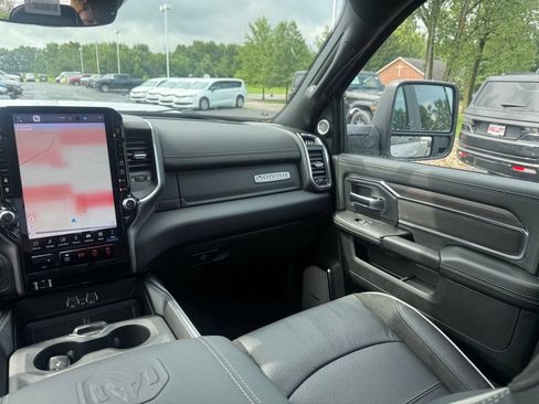 New 2026 RAM 2500 Laramie AWD/4WD image 49