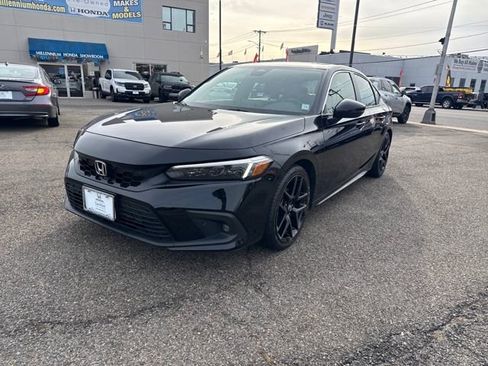 Used 2022 Honda Civic Sport Touring image 1