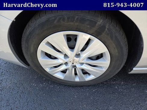 Used 2022 Nissan Sentra S FWD image 40