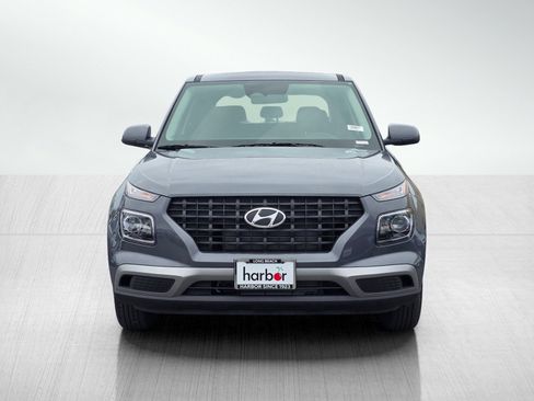 New 2026 Hyundai Venue SE image 2