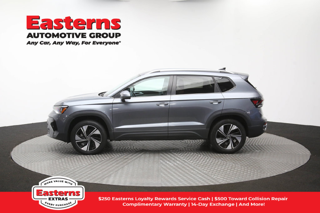 Used 2025 Volkswagen Taos SE AWD/4WD image 59