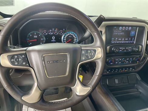 Used 2017 GMC Sierra 1500 Denali w/ Denali Ultimate Package image 11