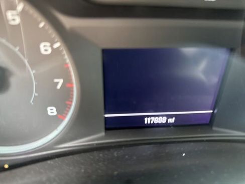 Used 2022 Chevrolet Malibu LT w/ Sport Edition FWD image 9