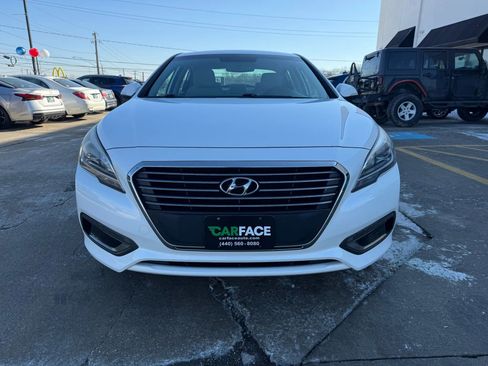 Used 2016 Hyundai Sonata Plug-In Hybrid image 4