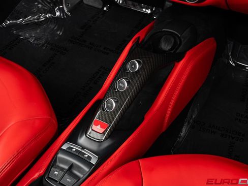 Used 2018 Ferrari 488 Spider RWD image 36