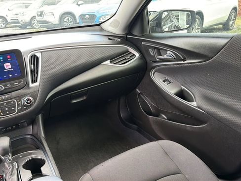 Used 2023 Chevrolet Malibu LT FWD image 28