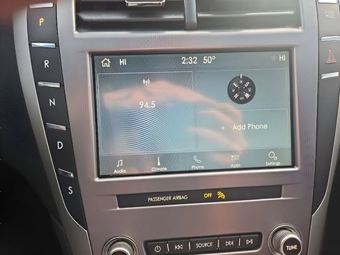 Used 2019 Lincoln MKZ Premiere image 16