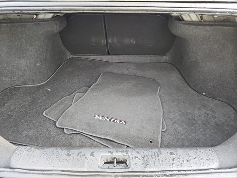 Used 2024 Nissan Sentra SR FWD image 17