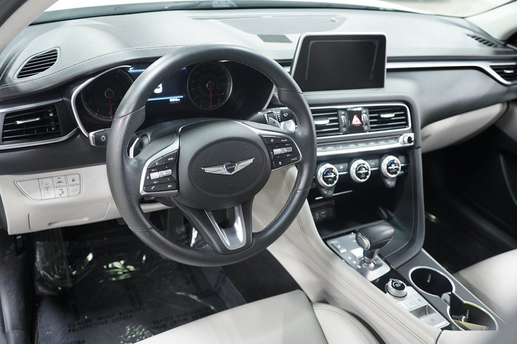 Used 2020 Genesis G70 2.0T RWD image 10