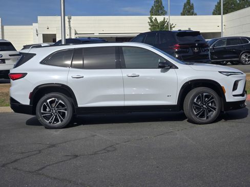 New 2026 Buick Enclave Sport Touring image 3