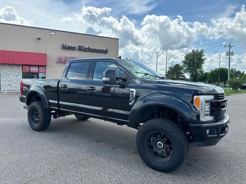 Used 2019 Ford F250 Lariat w/ FX4 Off-Road Package AWD/4WD image 7