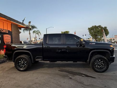 Used 2022 Chevrolet Silverado 2500 LTZ w/ LTZ Plus Package AWD/4WD image 20