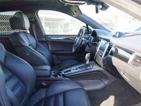 Used 2018 Porsche Macan S AWD/4WD image 22